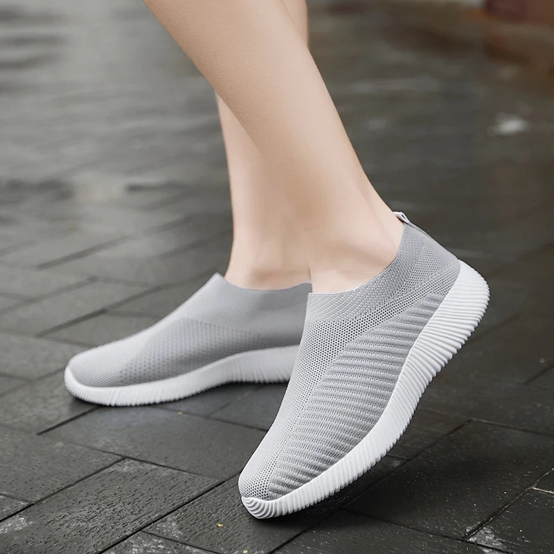 Zapatos de mujer vulcanizados de alta calidad Zapatillas de mujer Sin cordones Zapatos planos Mocasines de mujer Zapatos planos para caminar